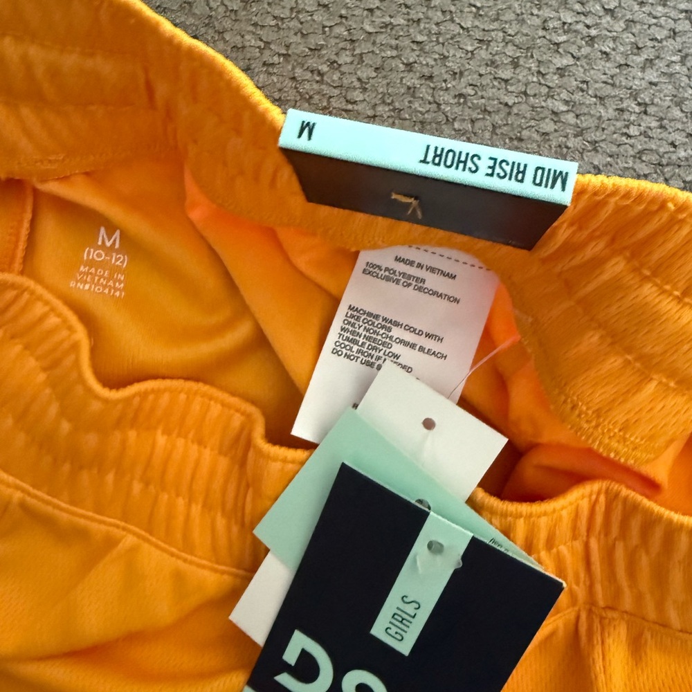 DSG Yellow Athletic Girls Medium 10-12 Shorts MidRise Sits Below Waist Relax Fit - Picture 5 of 7